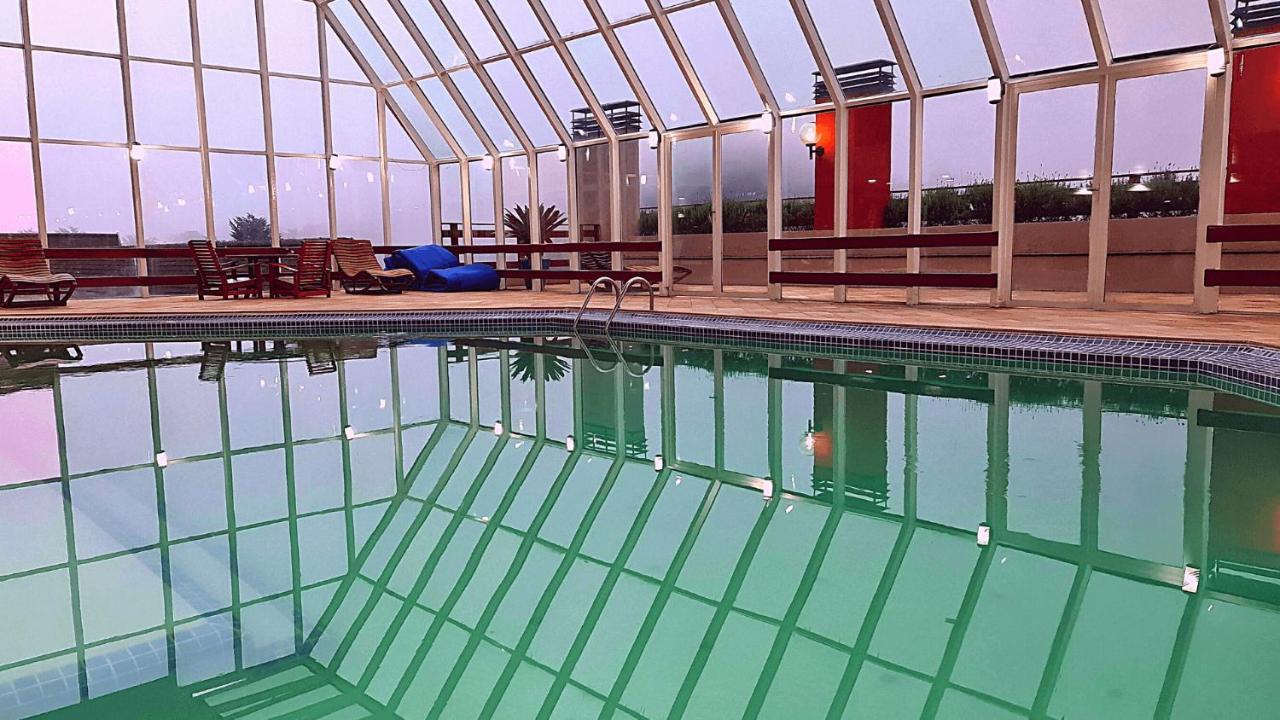 Campos do JordãoDuplex Luxo Com Piscina Aquecida, Lareira E Wifiアパートメント エクステリア 写真