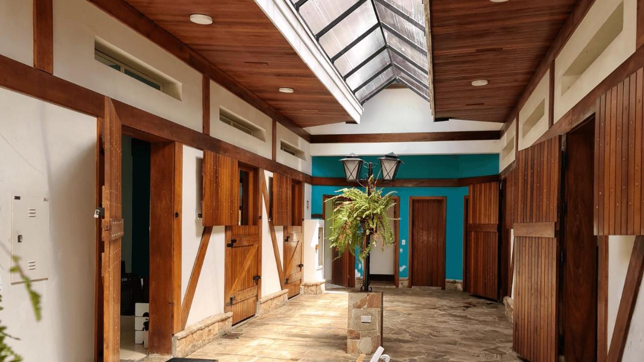 Campos do JordãoDuplex Luxo Com Piscina Aquecida, Lareira E Wifiアパートメント エクステリア 写真