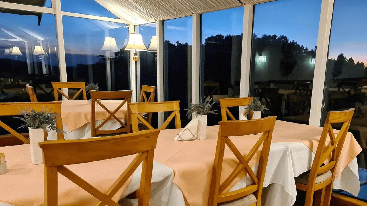 Campos do JordãoDuplex Luxo Com Piscina Aquecida, Lareira E Wifiアパートメント エクステリア 写真